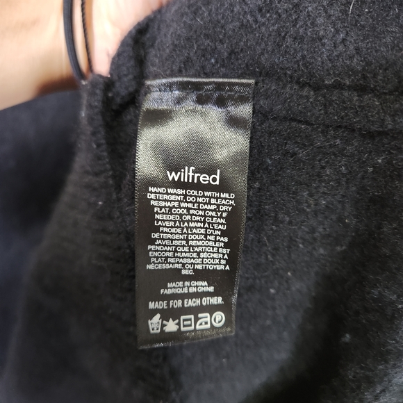 Wilfred Aritzia Cashmere Sweater Cardigan Black Button-Up Women's Size M - Picture 9 of 14